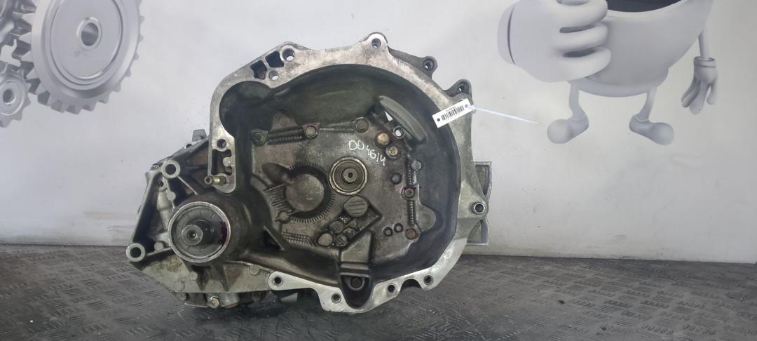 КПП механическая (МКПП) Mitsubishi Colt 5 поколение (CJO) (1995 - 2003), 1.6 л., бензин - фото №1