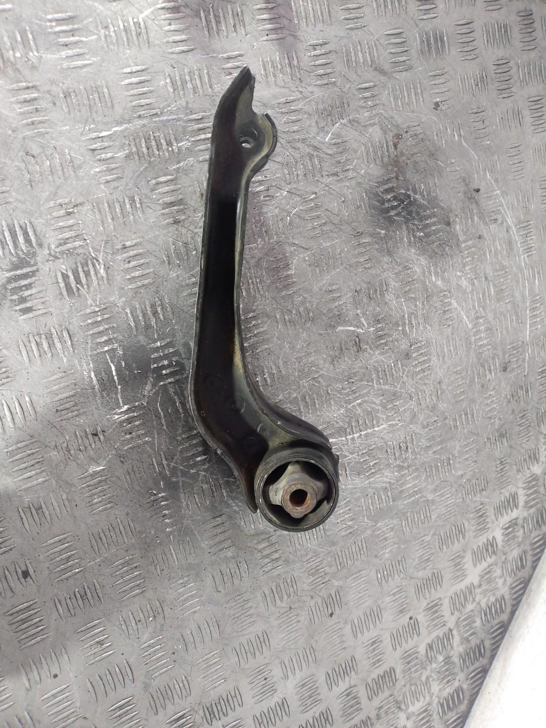 подушка крепления КПП Volkswagen Transporter T4 (1990 - 2003), 2.5 л., бензин - фото №1