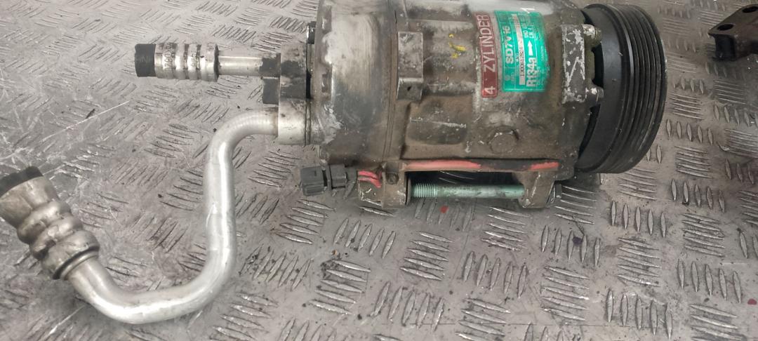 компрессор кондиционера Ford Galaxy 1 поколение (1995 - 2000), 1.9 л., дизель, SDV7AB - фото №1