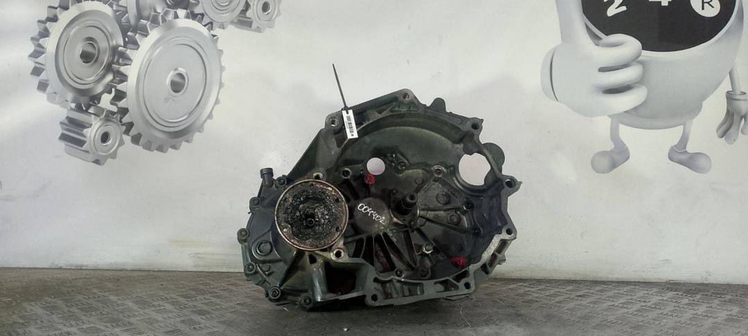 КПП механическая (МКПП) Skoda Octavia 3 поколение (A7) 2015, 1.6 л., бензин, 5МКПП, передний привод, PSU - фото №1