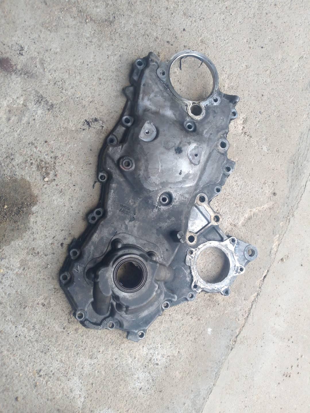 крышка двигателя передняя Toyota Yaris Verso 1 поколение XP20 2003, 1.4 л., дизель - фото №1