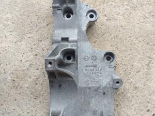 кронштейн генератора Volkswagen Passat B6 (2005 - 2010), 2.0 л., дизель, R036903143F