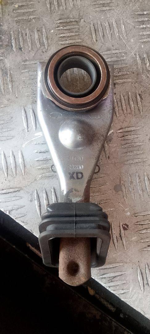 вилка сцепления Kia Sportage 3 поколение 2014, 4143023200 - фото №1