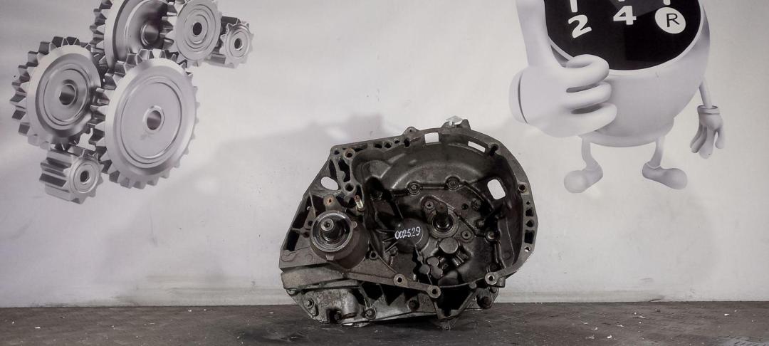 КПП механическая (МКПП) Renault Laguna 2 поколение 2001, 1.6 л., бензин, 5МКПП - фото №1