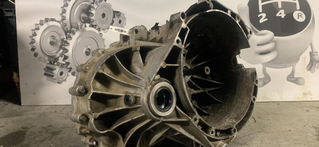 КПП механическая (МКПП) Ford Transit 8 поколение 2014, 2.2 л., дизель, передний привод - фото №1