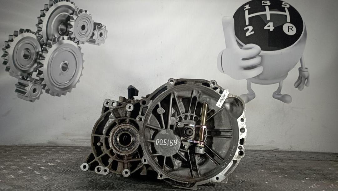 КПП механическая (МКПП) Kia Sportage 3 поколение 2013, 2.0 л., бензин, 5МКПП - фото №1