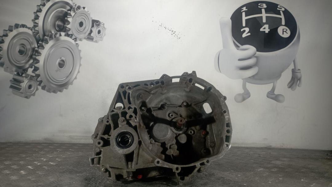 КПП механическая (МКПП) Nissan Terrano D10 (2014 - 2026), 1.6 л., бензин - фото №1