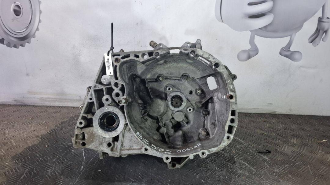 КПП механическая (МКПП) Nissan Qashqai 2 поколение (2013 - 2019), 1.6 л., бензин - фото №1