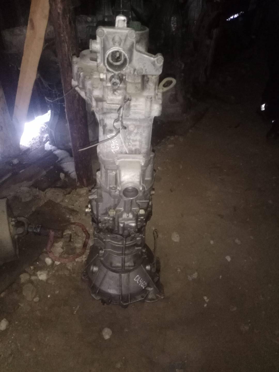 КПП механическая (МКПП) Suzuki Grand Vitara 1 поколение 2002, 2.0 л., дизель, МКПП - фото №1