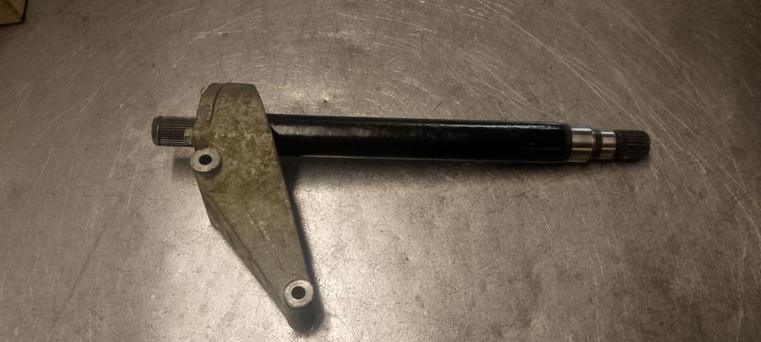 полуось передняя правая (приводной вал, ШРУС) Opel Mokka 1 поколение 2015, 1.4 л., бензин, АКПП - фото №1