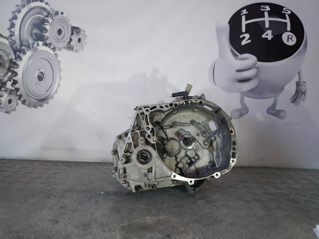 КПП механическая (МКПП) Renault Sandero Stepway 1 поколение (2009 - 2014), 1.6 л., бензин - фото №1