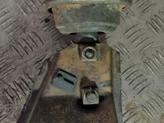 подушка крепления КПП Volkswagen Transporter T4 (1990 - 2003), 2.5 л., бензин, 7D0399107AC