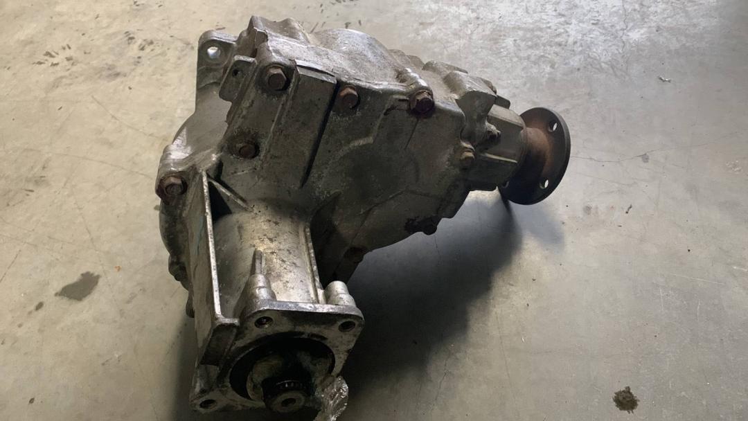 раздаточная коробка Kia Sportage 2 поколение (2004 - 2008), 2.0 л., бензин - фото №1